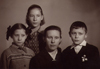 тётя Галя Фомичёва, Надя Фомичёва (мамочка), тётя Юля, сын тёти Юли, 10 января 1961