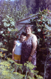 моя любимая мамочка Надежда Ивановна Гутовская (Фомичёва) и я, лето, дача, Колпаки, 1993